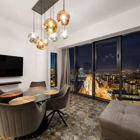 Ans Hanza Tower - 22nd Floor With View, Swimming Pool, Sauna, Jacuzzi, Viewing Terrace *